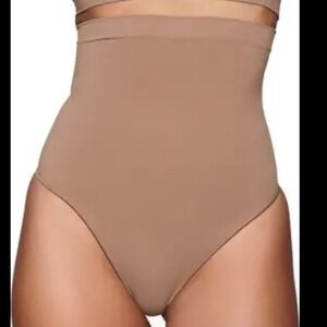 SKIMS | Seamless Sculpt Stretch Shapewear High Waisted Thong Undies, Sienna, XS